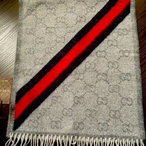 Gucci scarf
